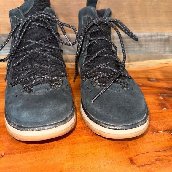 UGG Lakesider Heritage Mid Black Lace Up Boot Women’s size 10 EUC - Picture 6 of 8